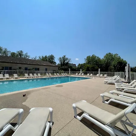 Apartment Les De Robinson: Riverside With Pool In Mandelieu-la-Napoule